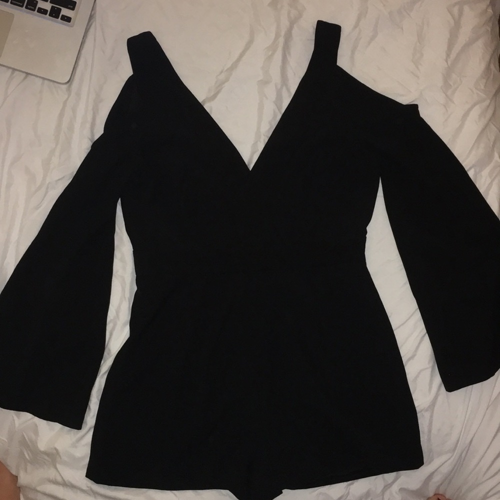 Black log sleeve romper